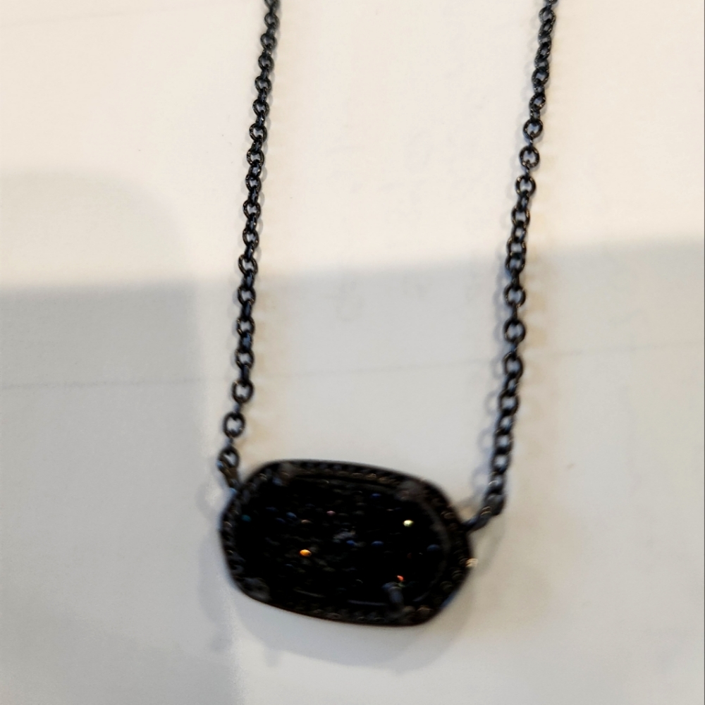 Kendra Scott Elisa Pendant Necklace in black Drusy with black chain. BNWOT